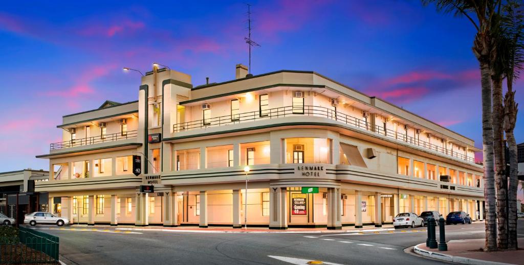 Hotel Renmark Review