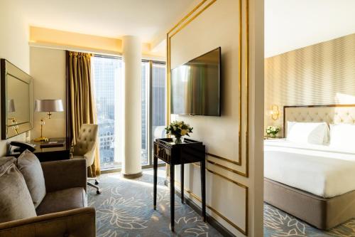 Hotel Saint London - Location and Accessibility