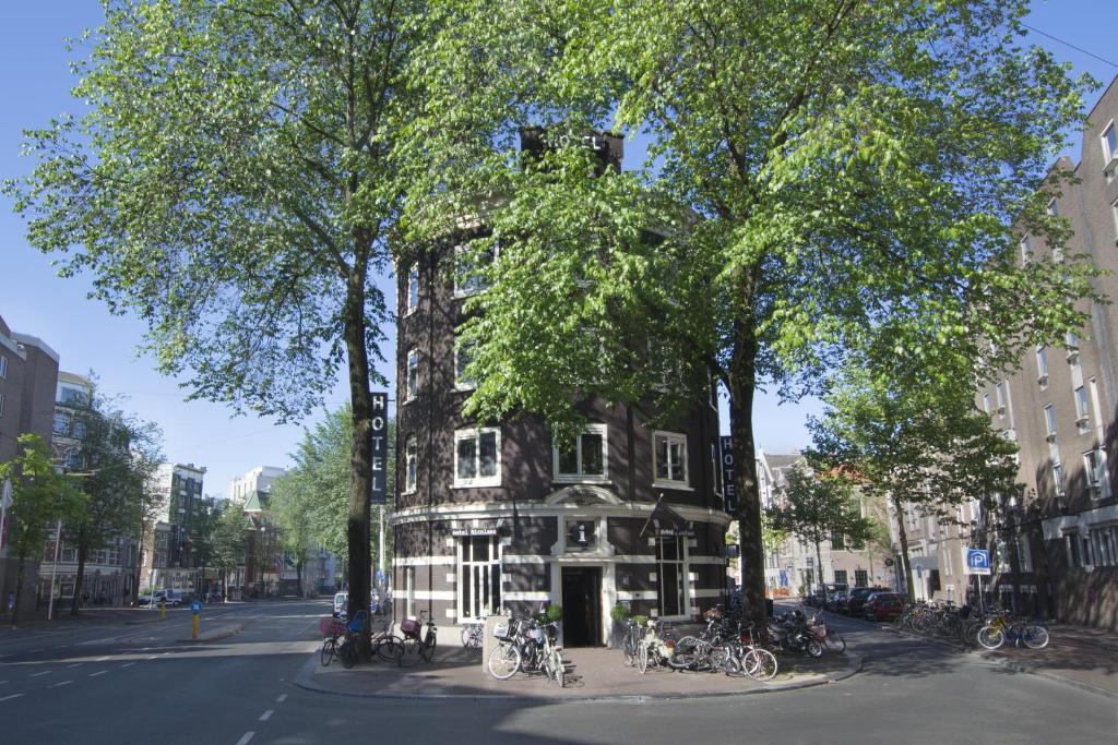 Hotel Sint Nicolaas - Hotel Overview and Location