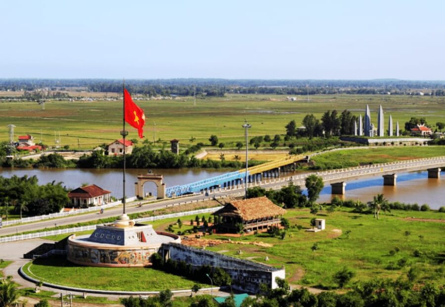 Hue: Explore Tour With Vinh Moc Tunnels and Khe Sanh Base