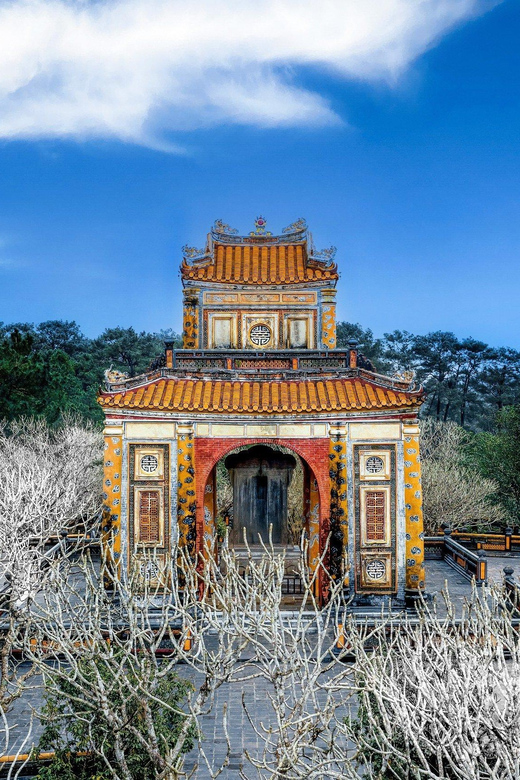 Hue: Full-Day City Guided Tour to Must-See Attractions