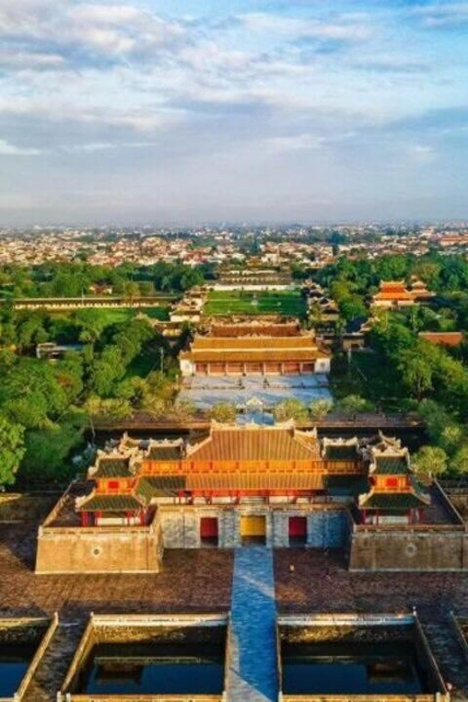 Hue : Imperial Citadel - Thien Mu Pagoda - Dragon Boat Trip
