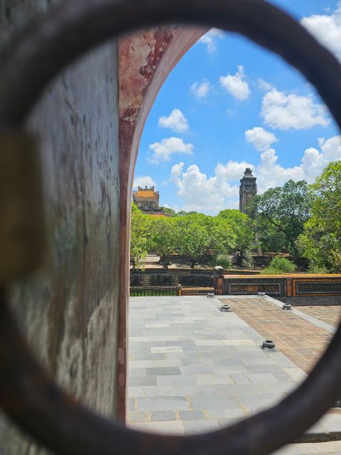 Hue Royal Tombs Tour: Khai Dinh and Tu Duc Mausoleum