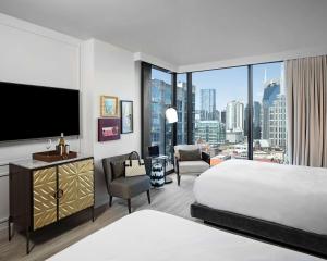 Hyatt Centric Downtown Nashville - Location and Accessibility