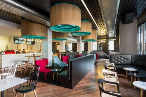 Ibis Adelaide - Hotel Location and Accessibility
