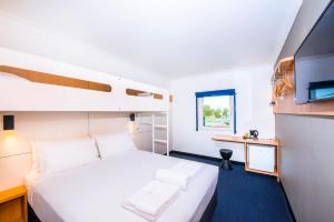 Ibis Budget - Casula Liverpool - Hotel Overview