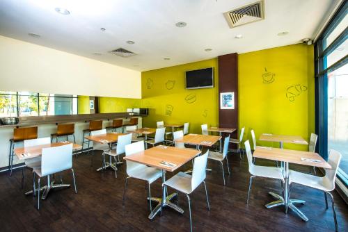 Ibis Budget Sydney Olympic Park - Convenient Location for Sporting Events