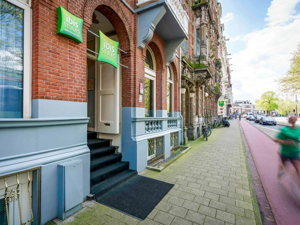 Ibis Styles Amsterdam City - Hotel Overview