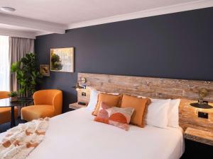 Ibis Styles Orange - Hotel Overview