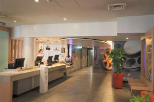 Ibis Sydney Airport - Hotel Overview