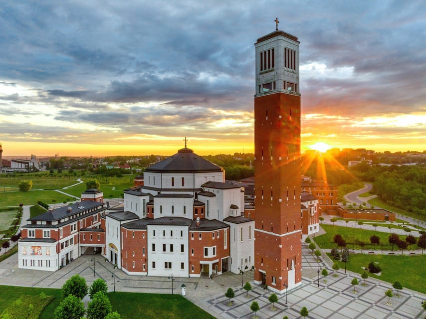 IN THE FOOTSTEPS OF JOHN PAUL II. FULL TOUR WITH AUDIO GUIDE