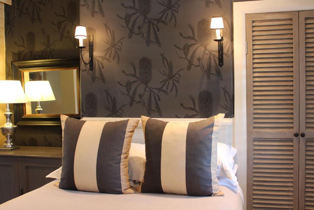 Inn Scone Review