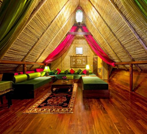 Japanese Mountain Retreat Mineral Springs & Spa - Location and Accessibility
