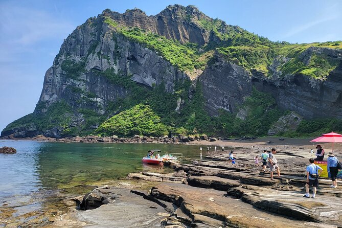 Jeju Island Jumbo Taxi Private Tour With Mr.Hong East of Jeju