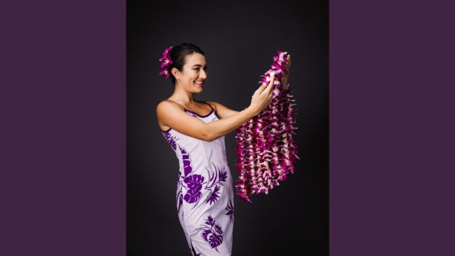Kahului Airport: Maui Flower Lei Greeting Upon Arrival