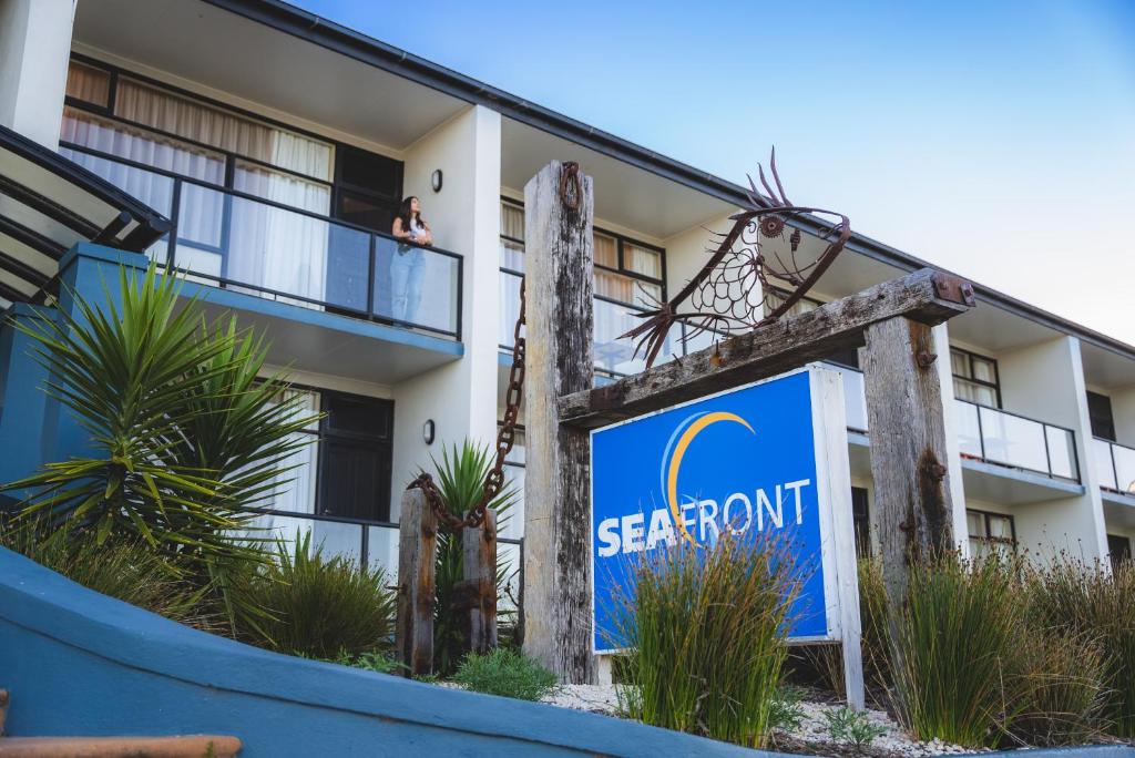 Kangaroo Island Seafront Review