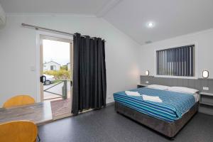 Karrinyup Waters Resort - Location and Accessibility