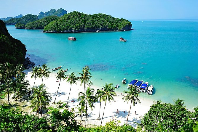 Koh Samui to Angthong Marine Park Cruise Tour By Red Baron Chinese Sailboat