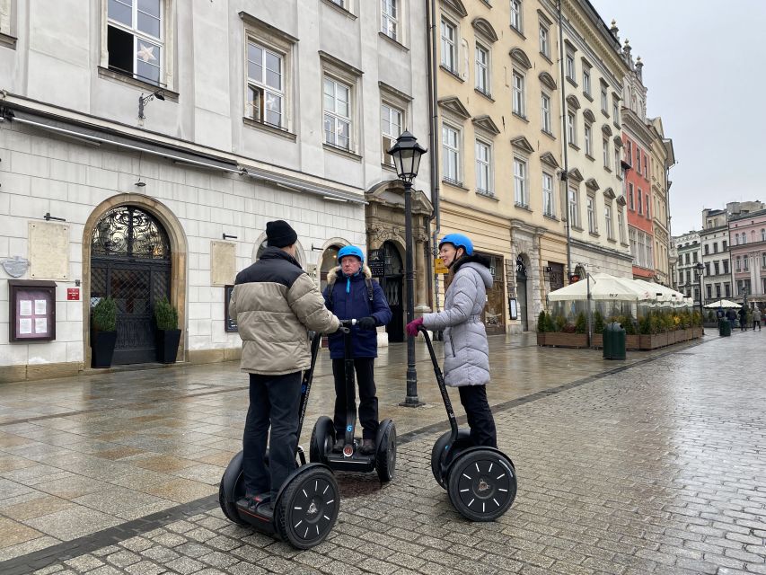 Krakow: 30MIN Segway Rental With Helmet and a Photosession