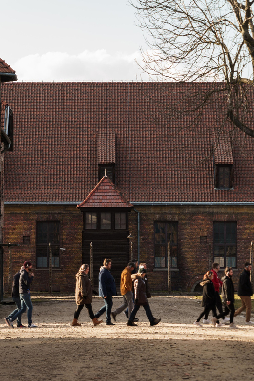 Krakow: Auschwitz-Birkenau Licensed Tour With Transportation