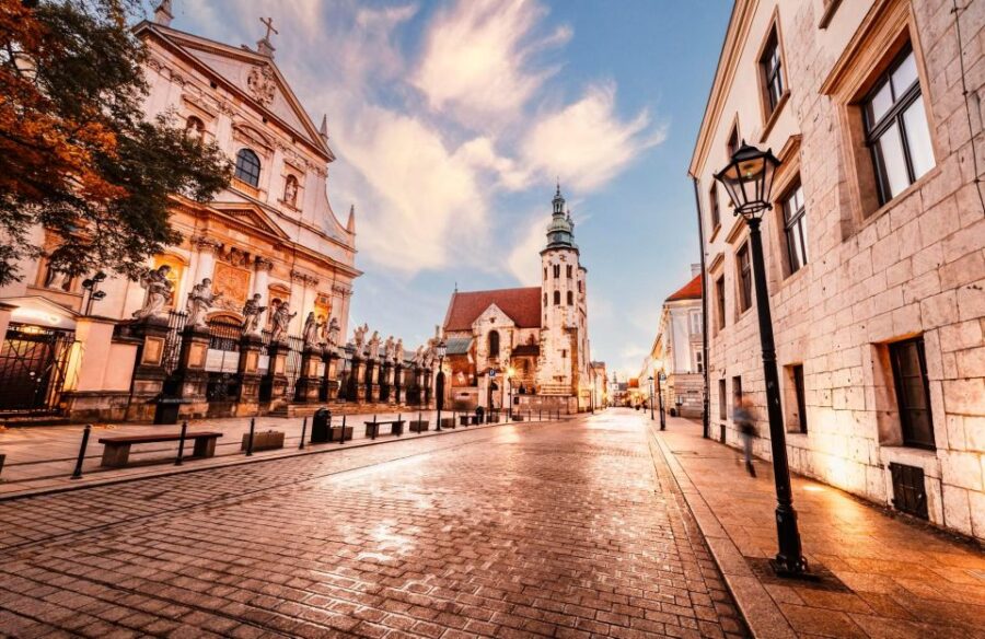 Krakow: Express Walk With a Local in 60 Minutes