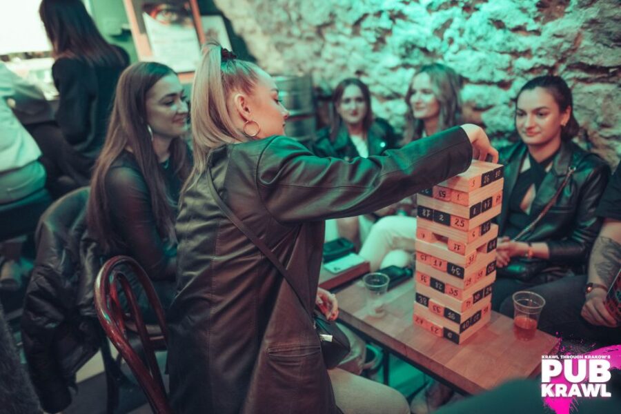 Krakow: Kazimierz Pub Crawl With 1-Hour of Unlimited Drinks - Activity Overview