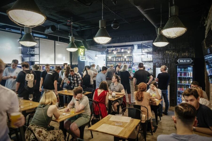 Krakow: Polish Food Walking Tour With Dinner and Beer