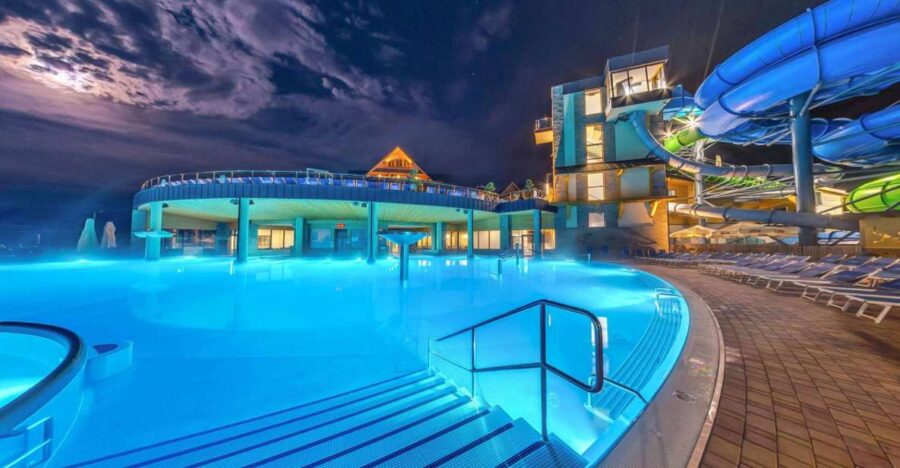 Krakow: Private Chocholowskie Thermal Baths Evening Ticket