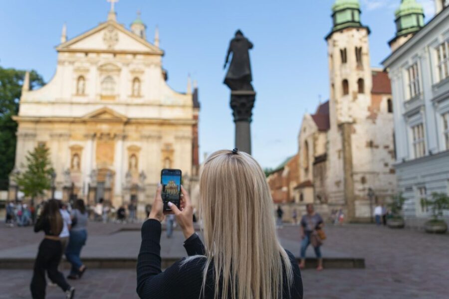 Krakow: Private Exclusive History Tour With a Local Expert - Tour Overview