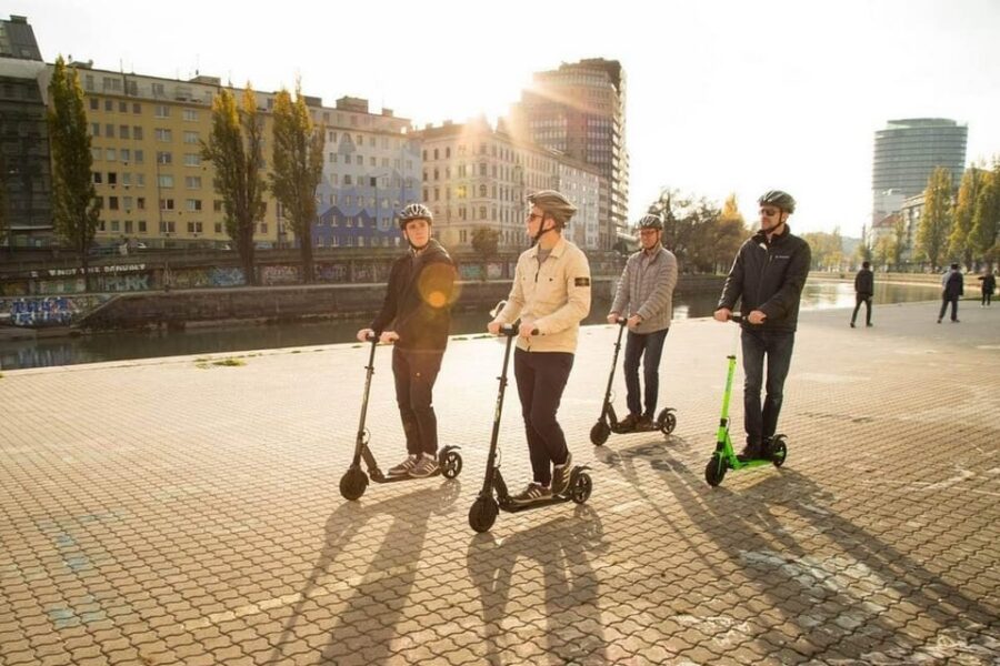 Krakow: Royal Route Scooter Tour 1 Hour