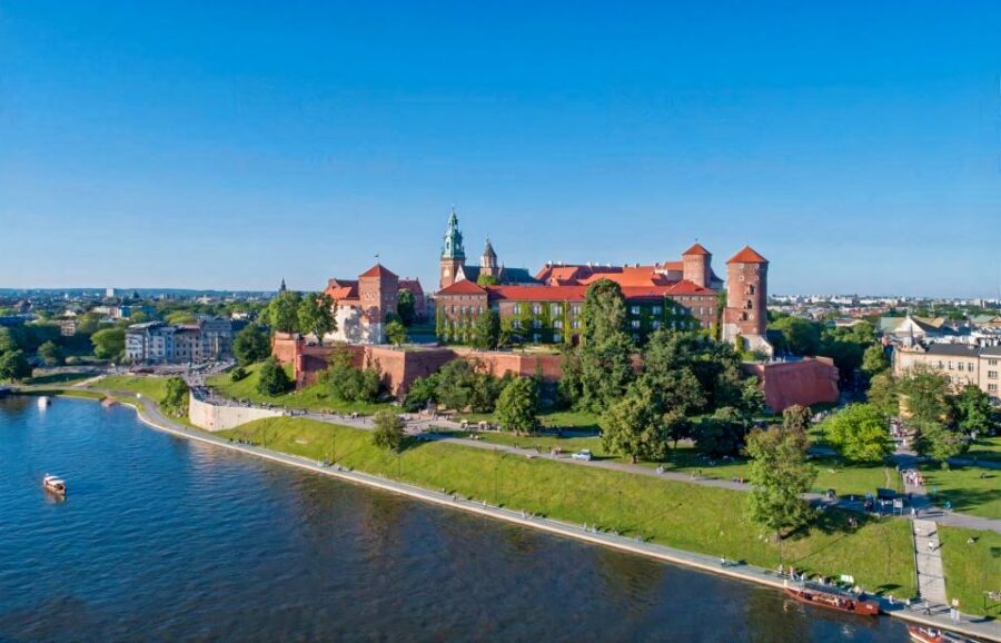 Krakow: Vistula River Sightseeing Cruise With Audio Guide