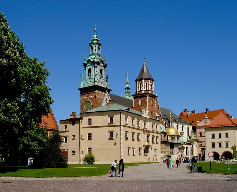 Krakow: Wawel Cathedral Guided Tour With Ticket