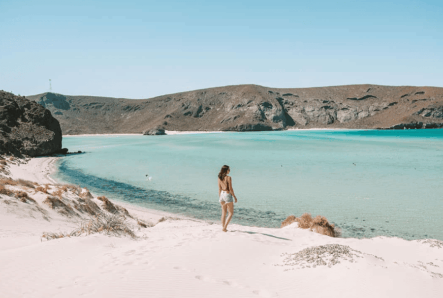 La Paz: Stand Up Paddle Boarding Experience in Balandra Bay
