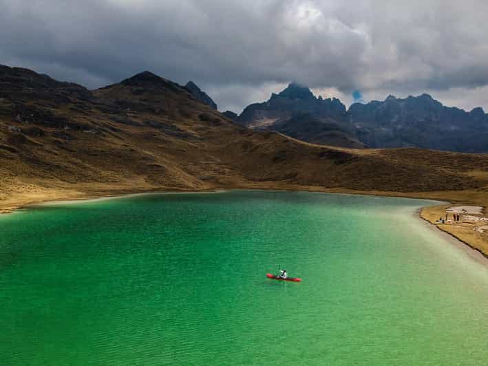 Laguna Verdeqocha: Kayaking and Paddleboarding Odyssey - Activity Overview