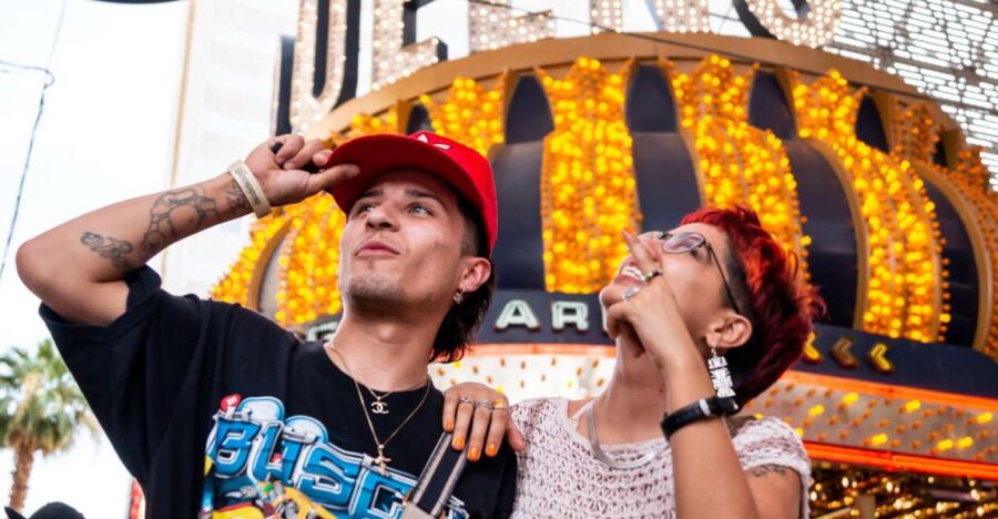 Las Vegas: Fremont Street Experience & Downtown Walking Tour