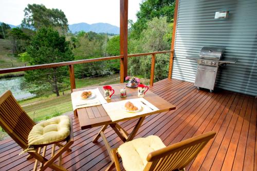 Lilypad Luxury Cabins - Property Overview