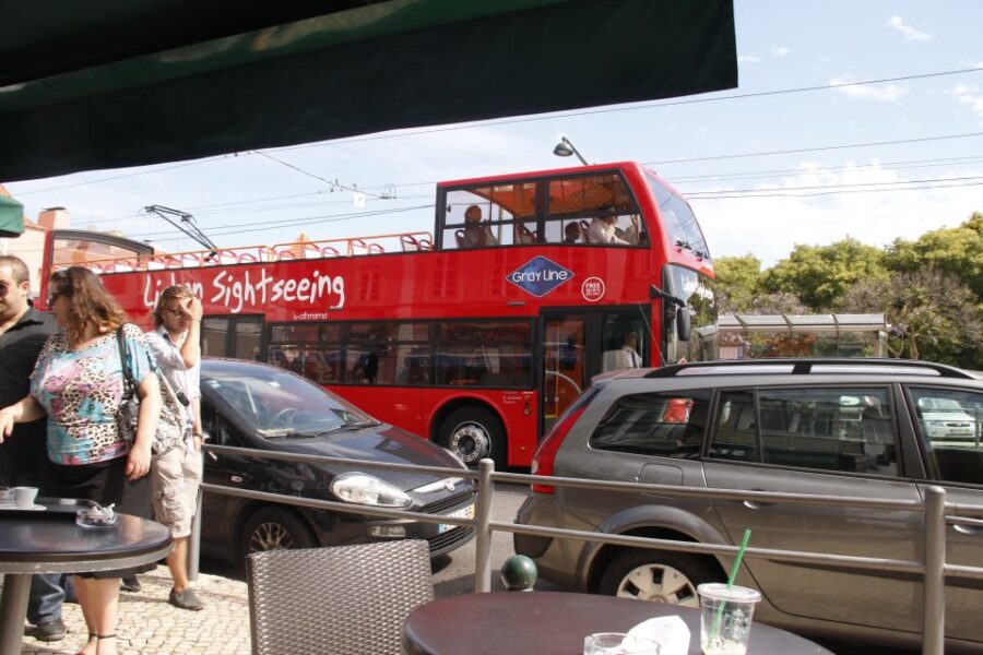 Lisbon: Hop-on Hop-off Bus & River Cruise