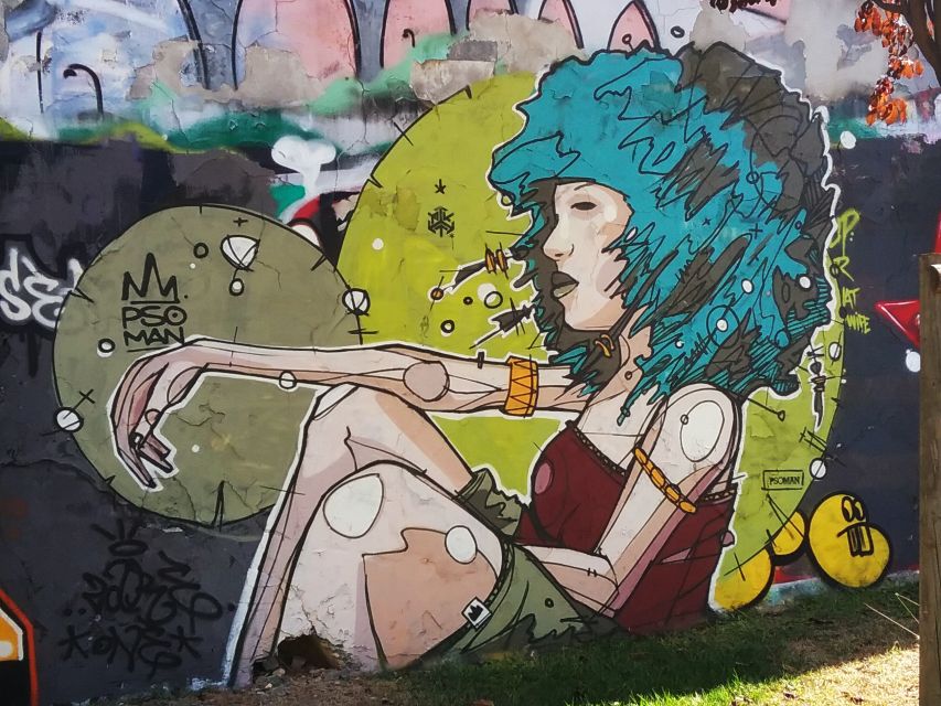 Lisbon: Street Art Walk