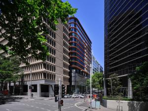 Little National Hotel Sydney - Exploring the Hotels Location