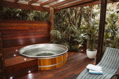 Lorhiti Apartments - Idyllic Tropical Setting