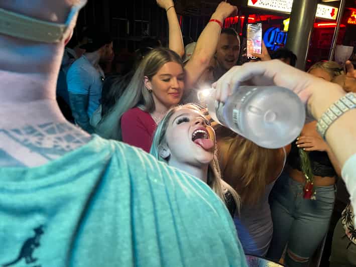 Los Cabos: Bar Crawl - Overview of the Experience