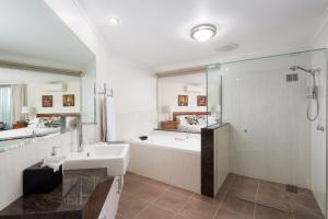 Luna Blu - Luxury B&B - Overview and Location