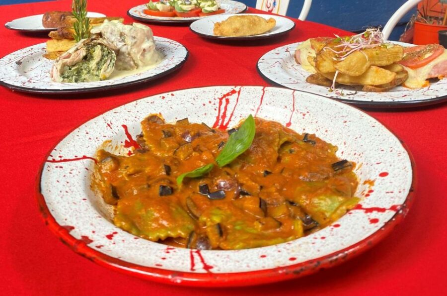 Lunch in Native Encounter, Caminito