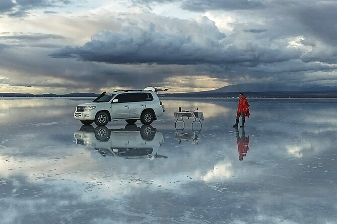 Luxury 2 Days Trip From La Paz to Uyuni Salt Flats by Flight - Itinerary and Experience