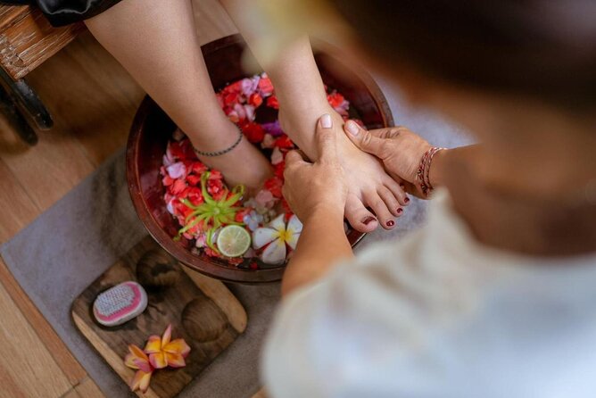 Luxury Bali Spa Massage, Body Scrub, Flower Bath 2hour Luxury Spa