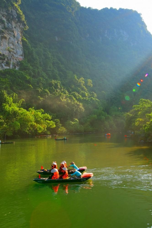 Luxury Day Trip: Bich Dong, Local Farmers House, Trang An