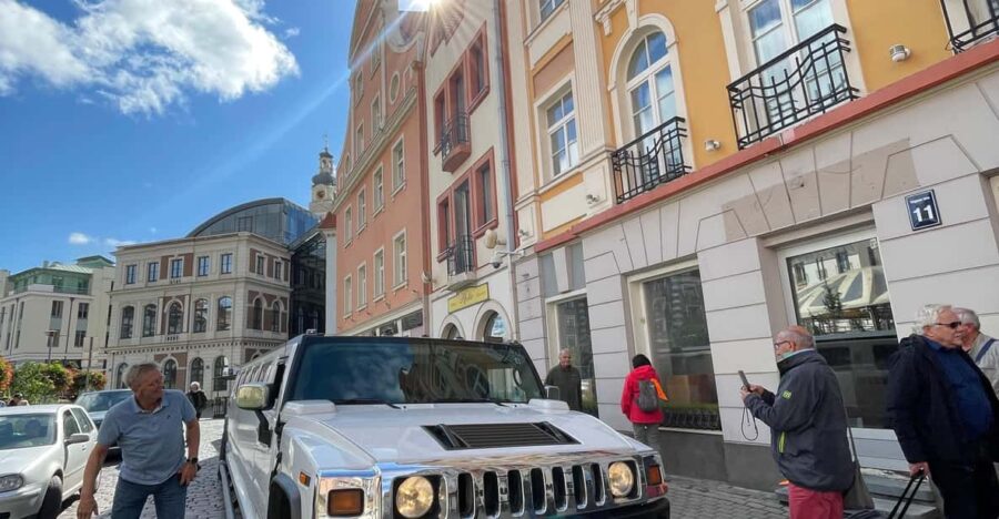Luxury Krakow: Limousine or Party Bus Tour & Sightseeing - Pricing and Duration