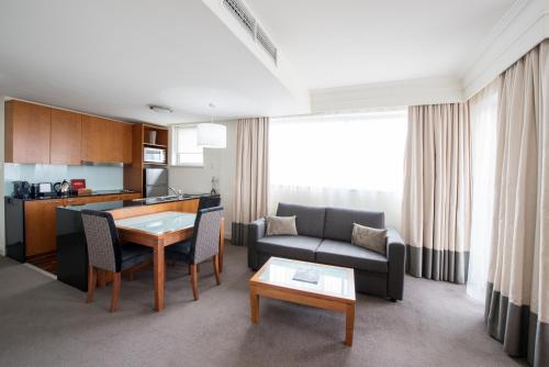 Majestic Roof Garden Hotel - Hotel Overview