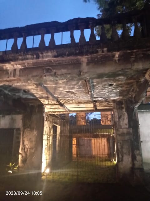 Manila: Intramuros Tour ( Dark)