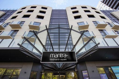 Mantra Hindmarsh Square - Location and Surroundings